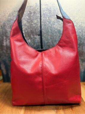 Soruka Minimalist 2010’s Colorblock Genuine Leather Hobo Bag EUC